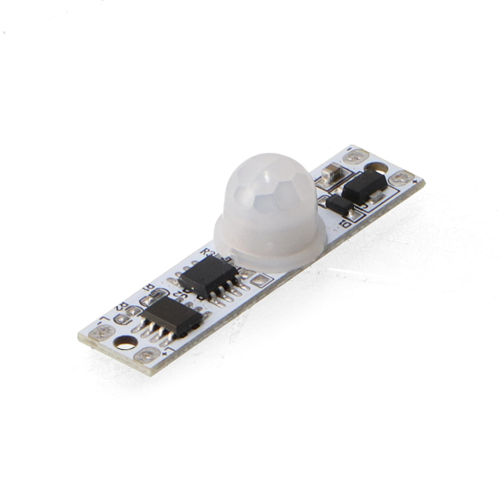 Comutator cu senzor de miscare pentru banda LED