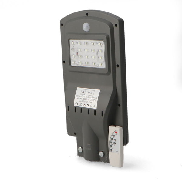 Lumină stradală solară LED pentru Iluminat Public 20W cu Senzor